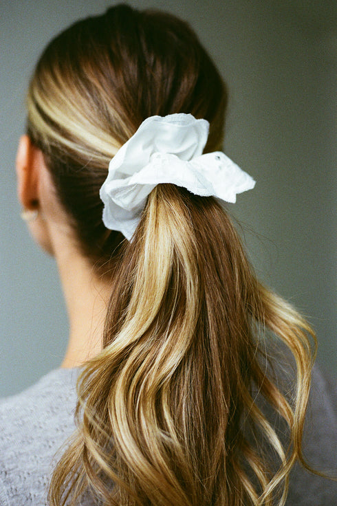 Bloom Scrunchie // White