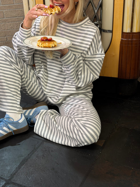 Breakfast Club Pullover // Cloud Stripe