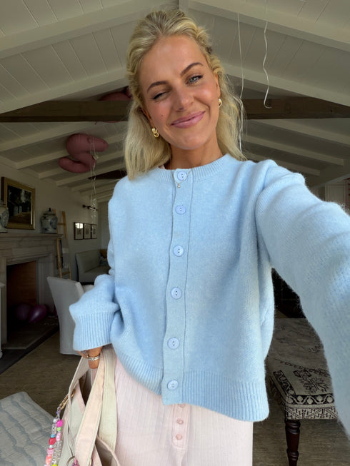 Honey Club Cardigan // Powder