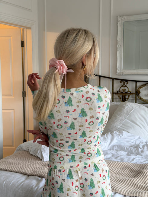 Noel Top // Holly Jolly