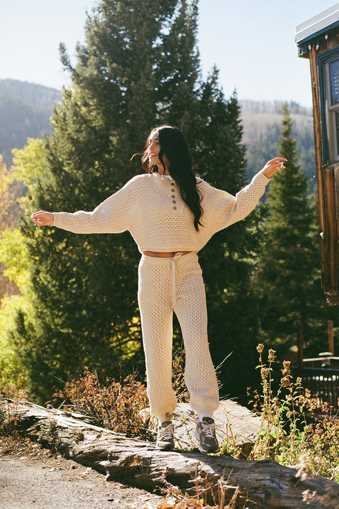 Getaway Girl Pullover