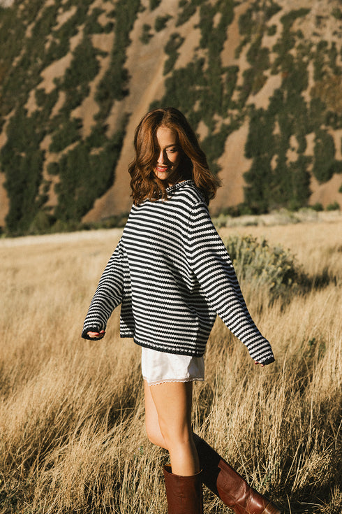 Cinny Sweater // Navy