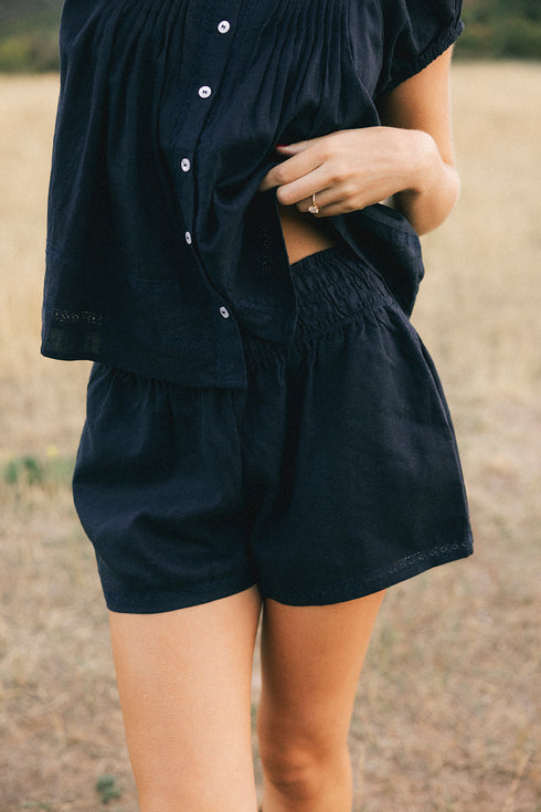 Nellie Short // Midnight