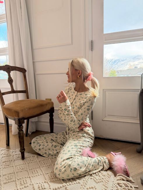 Angel Cardi // Wonderland