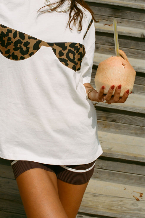 Bikini Babe Tee// Leo