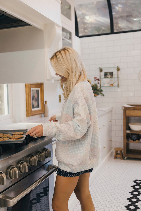 Club Coco Quilted Mockneck // Blue Floral