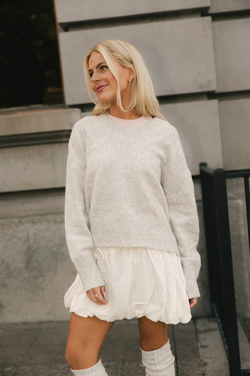 Studio Sweater// Dove