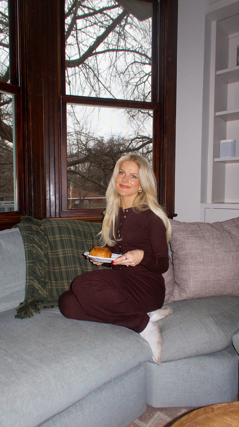 The Sophie Cardigan// Chocolate