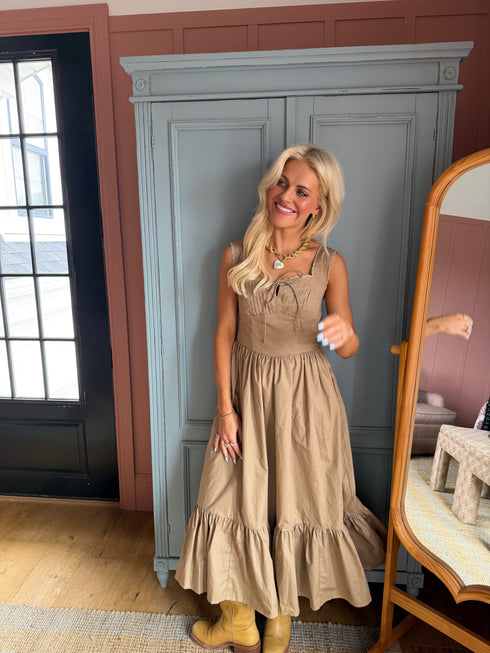 Wonderland Dress // Sienna