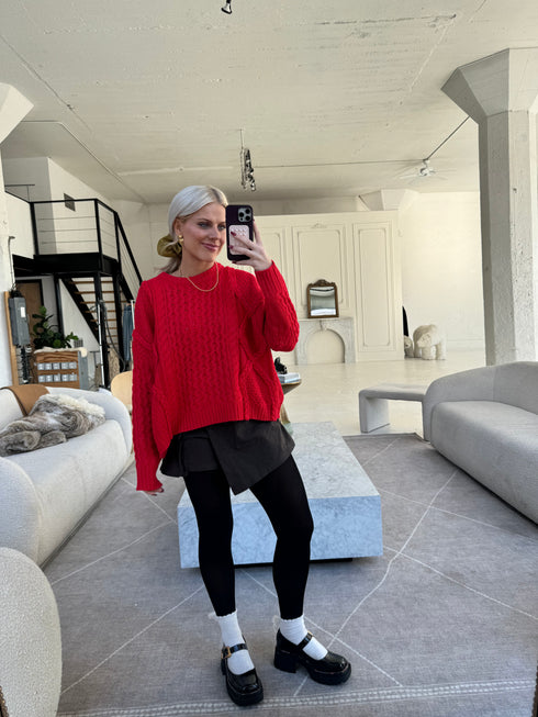 Mistletoe Magic Sweater // Red