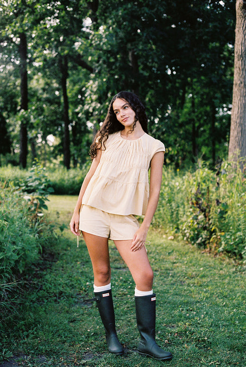Whimsy Short // Honey