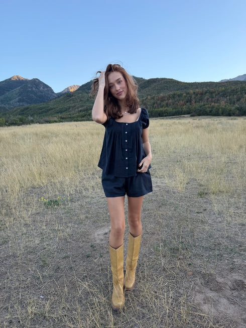 Nellie Short // Midnight