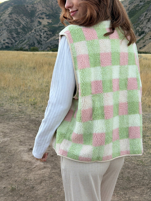 Market Mornings Vest // Sage