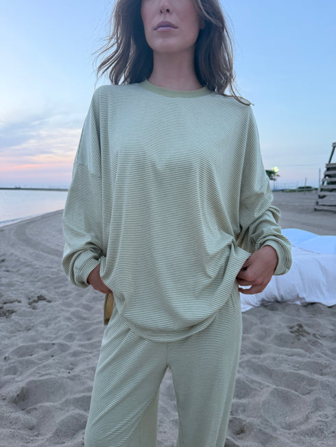 Saturdays Pullover// Matcha