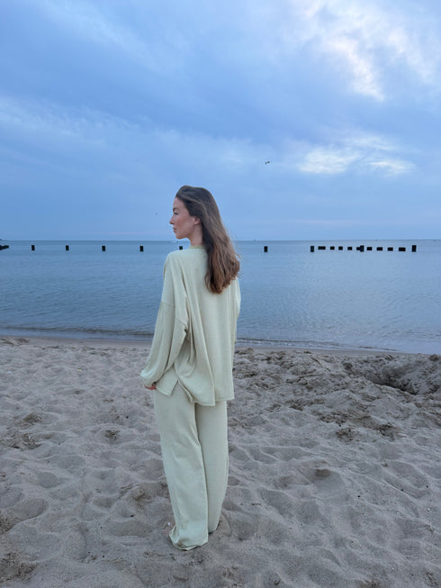 Saturdays Pullover// Matcha