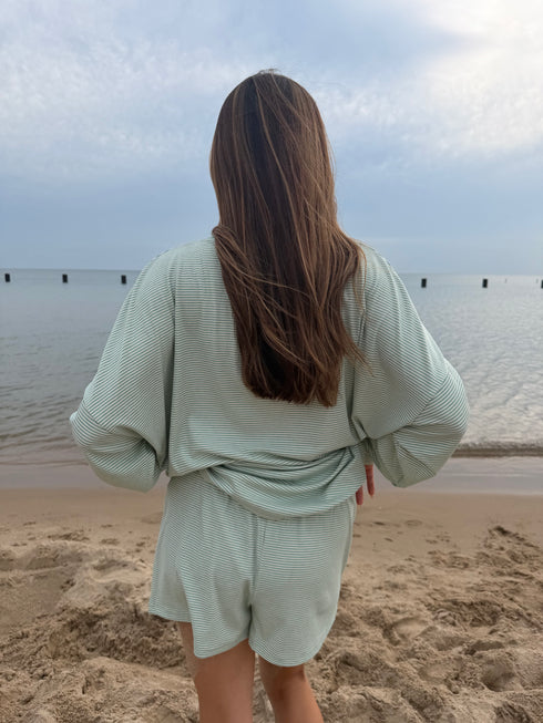 Saturdays Short // Tide