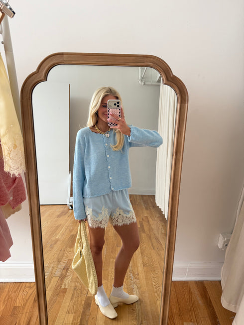 Lola Cardigan // Sky