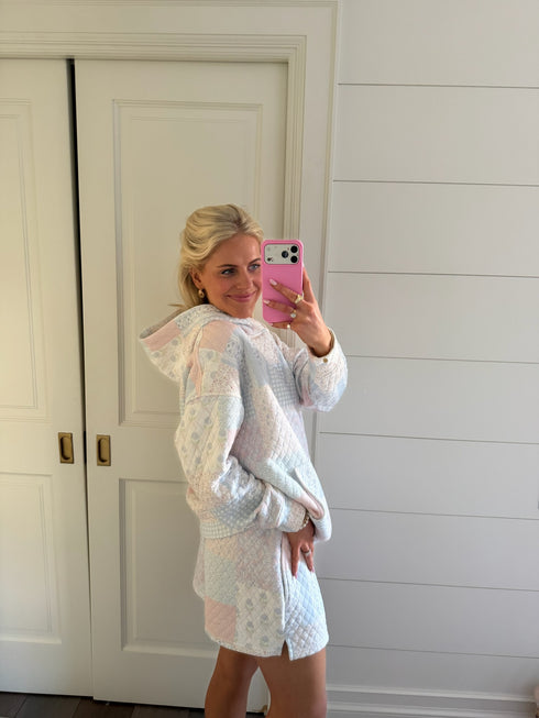 Club Quilted Short // Blue Floral