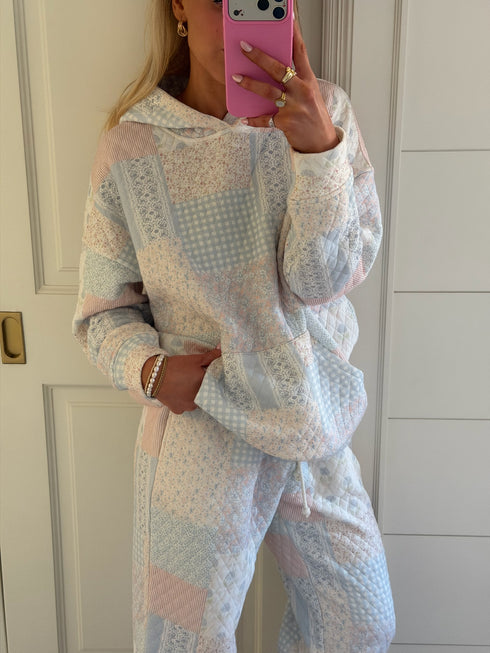 Club Quilted Pant // Blue Floral