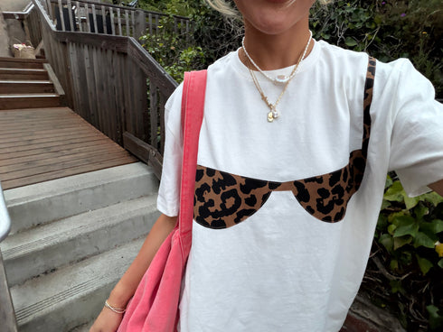 Bikini Babe Tee// Leo