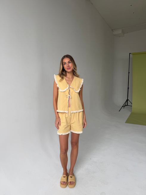 Slow Days Shorts // Honey