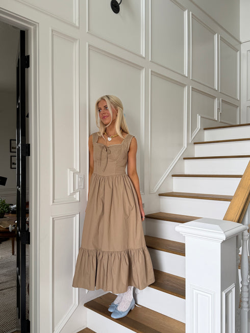 Wonderland Dress // Sienna