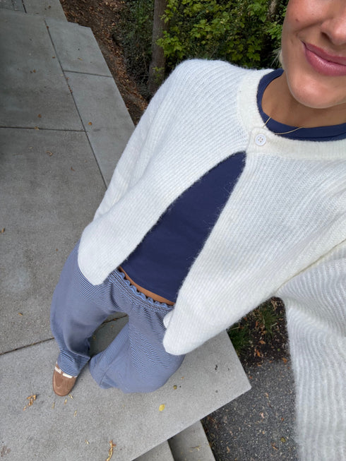 Aspen Cardigan // Snow