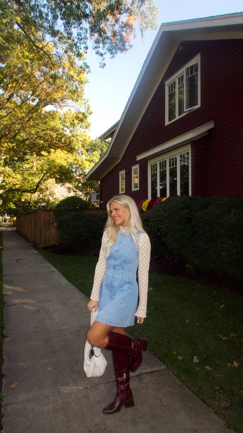 The Pippa Dress// Light Wash