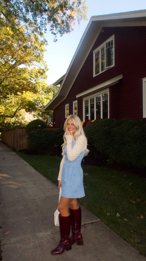 The Pippa Dress// Light Wash