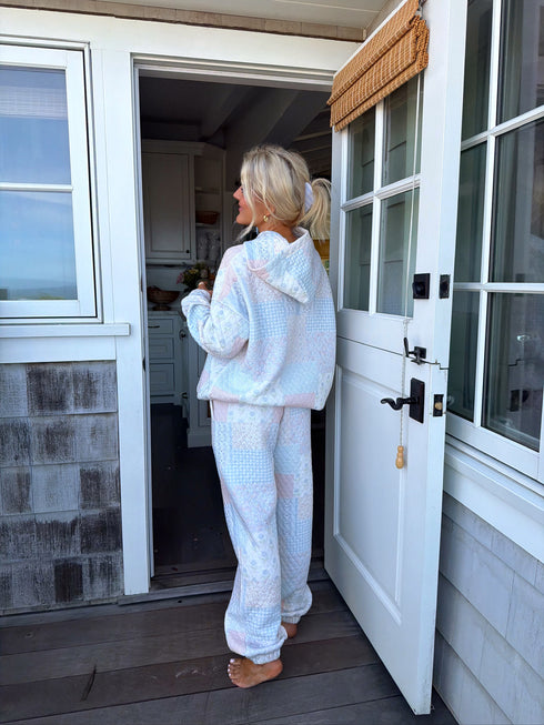 Club Quilted Pant // Blue Floral