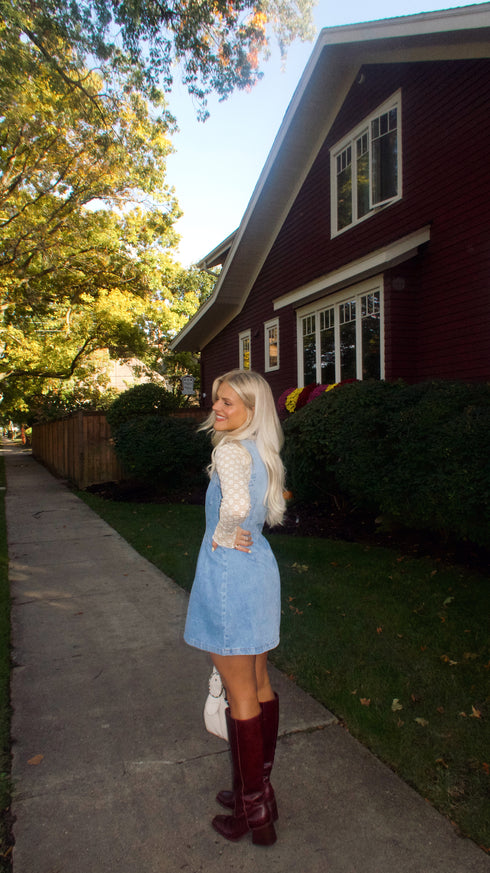 The Pippa Dress// Light Wash