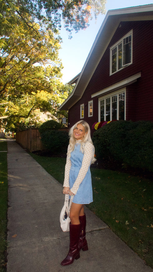 The Pippa Dress// Light Wash