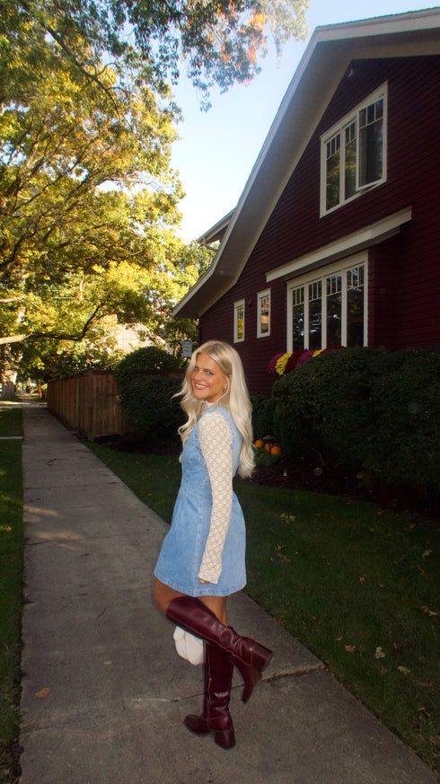 The Pippa Dress// Light Wash