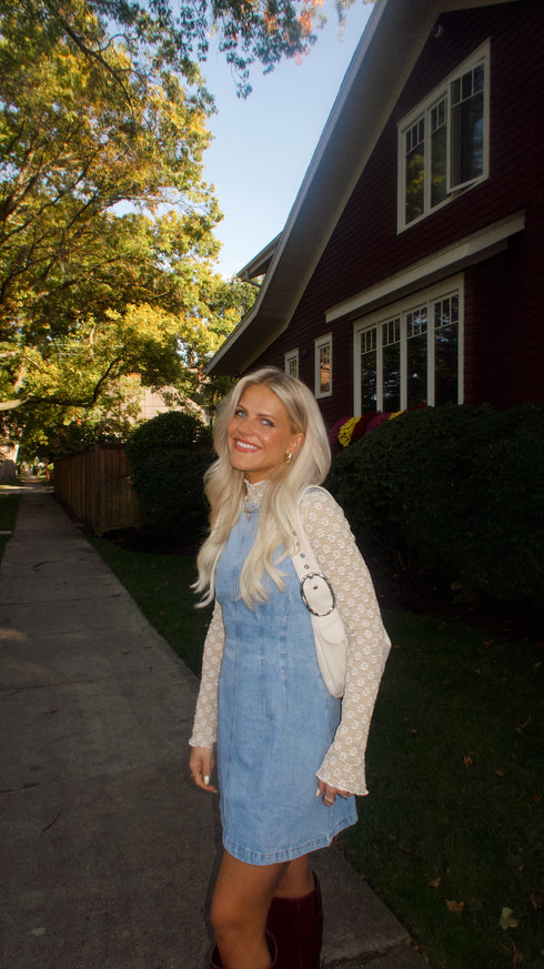 The Pippa Dress// Light Wash