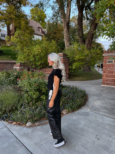 Bow Babe Sweater Top// Black *RESTOCKED*