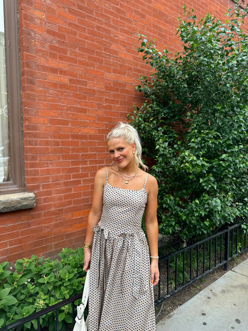 Hamptons House Midi Dress// Taupe