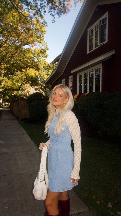 The Pippa Dress// Light Wash