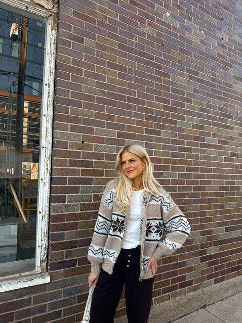 Mountain Mems Cardigan