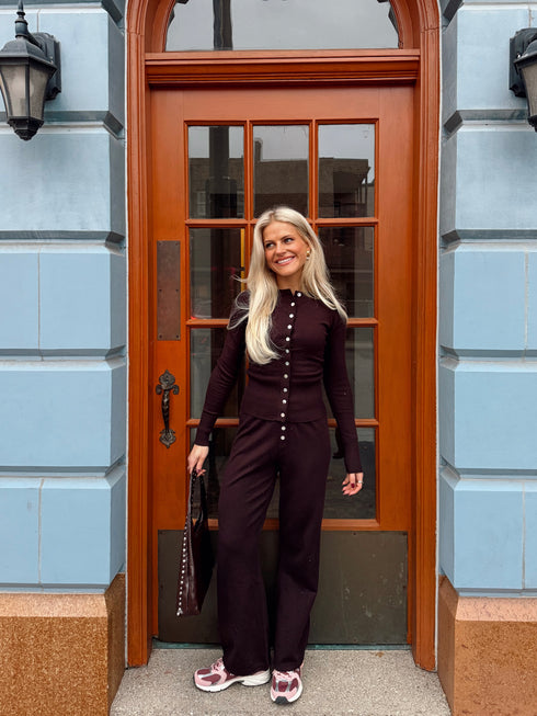The Easy Peasy Pant // Chocolate