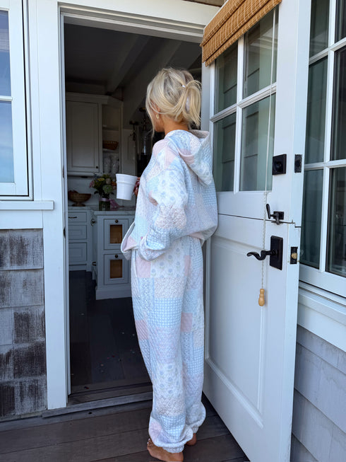 Club Quilted Pant // Blue Floral