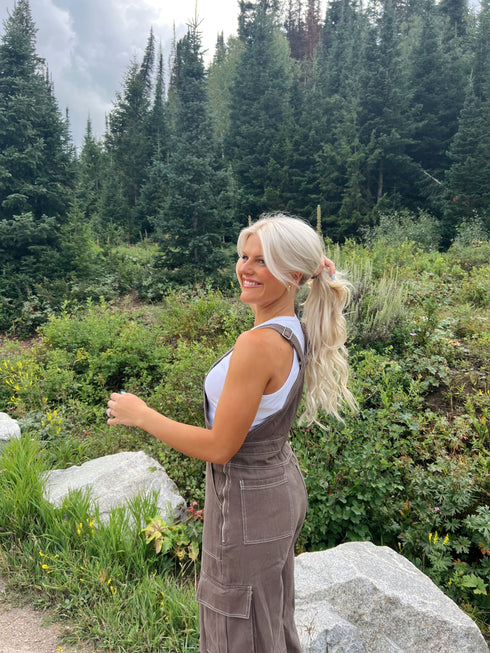 McCall Fall Overalls// Chocolate