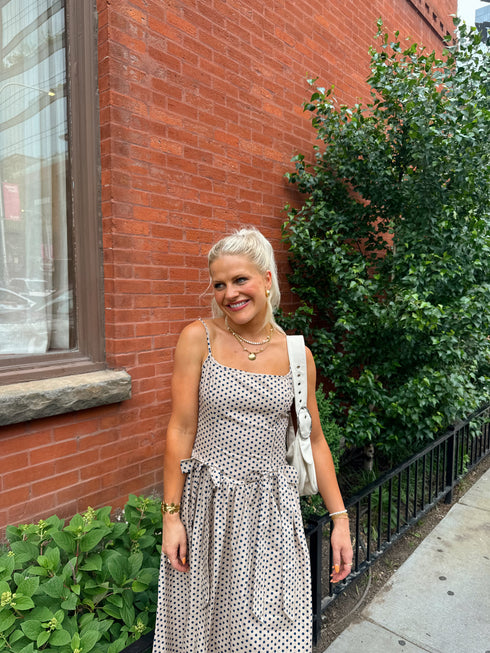 Hamptons House Midi Dress// Taupe