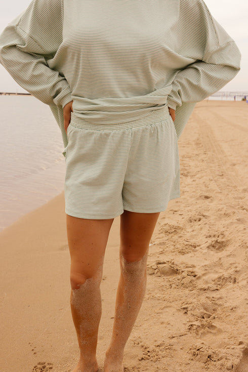 Saturdays Short // Tide