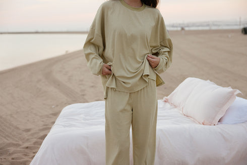 Saturdays Pullover// Matcha