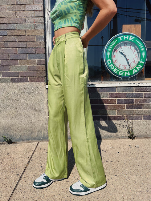 Stay Bold Satin Pants// Green