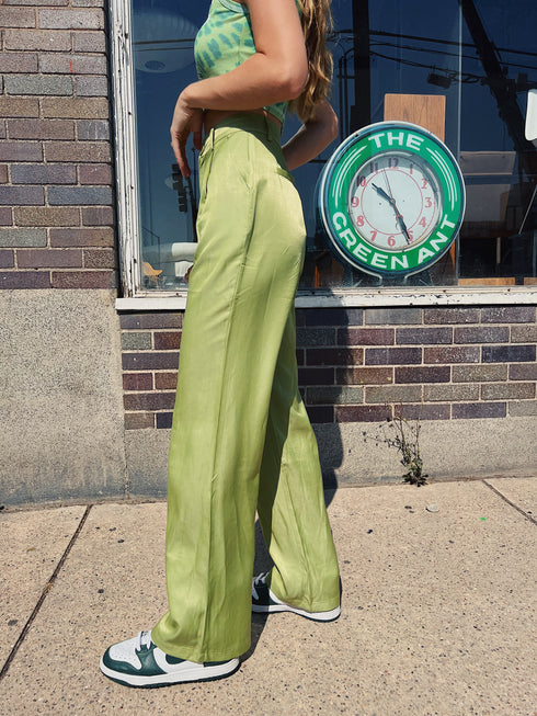 Stay Bold Satin Pants// Green
