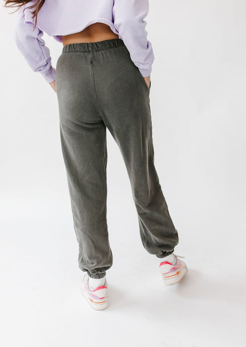 Vibe Check Washed Pant// Charcoal