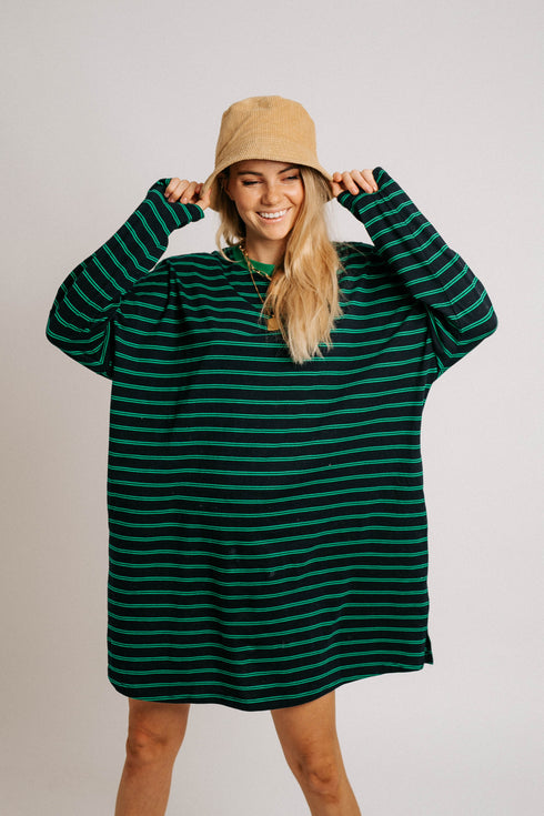 Electric Feel Tee Dress// Navy