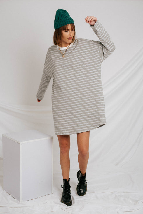 Electric Feel Tee Dress// Gray
