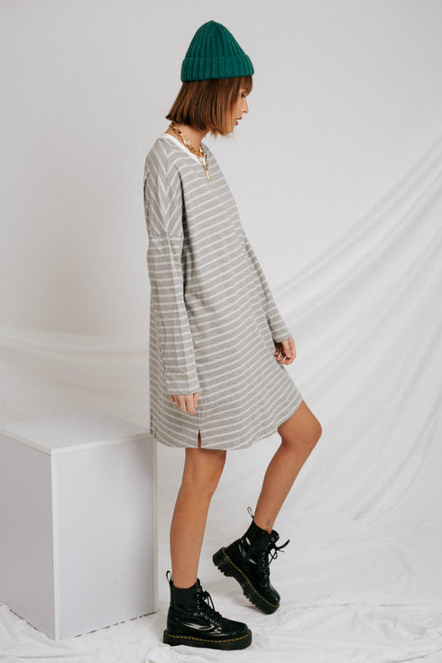 Electric Feel Tee Dress// Gray